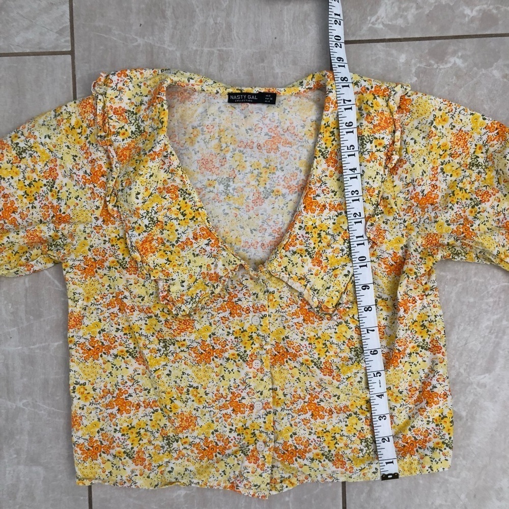 Nasty Gal Floral Collared Short Sleeve Blouse - Picture 6 of 6